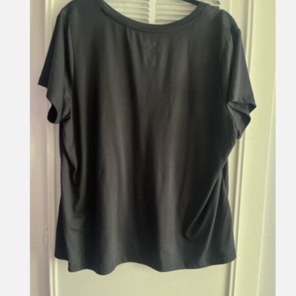 FitCollective Plus Size 1X Soft Stretch Basic Black V-neck Tshirt Top Shirt Tee - Picture 7 of 7